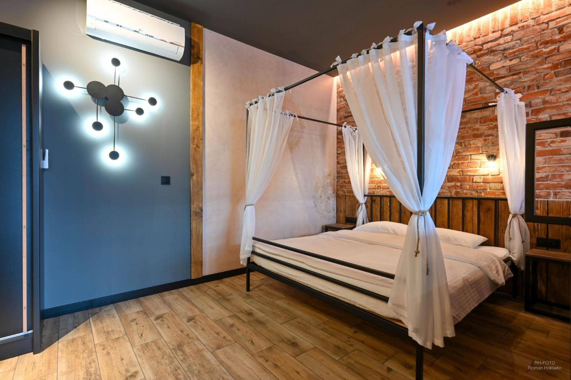 Aparthotel Mamma Mia - Oswiecim Bagian luar foto